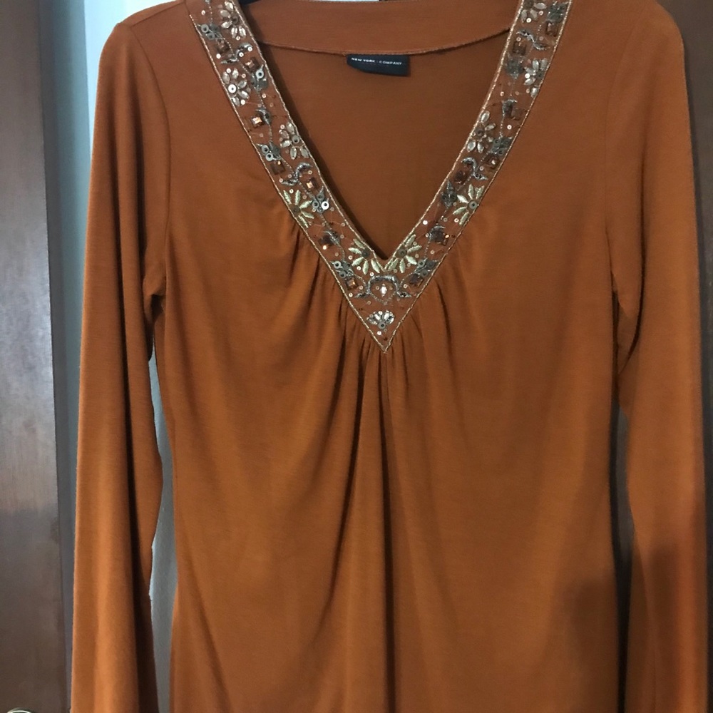 New York and company long sleeve shirt